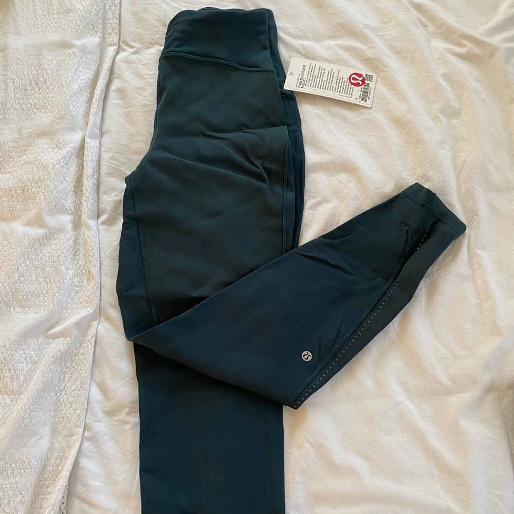 LULULEMON Chase the Chill 28” teal leggings